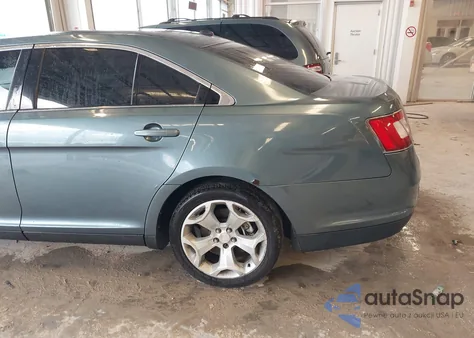 2010 Ford Taurus Limited z USA, uszkodzony, nr VIN 1FAHP2FW0AG111281